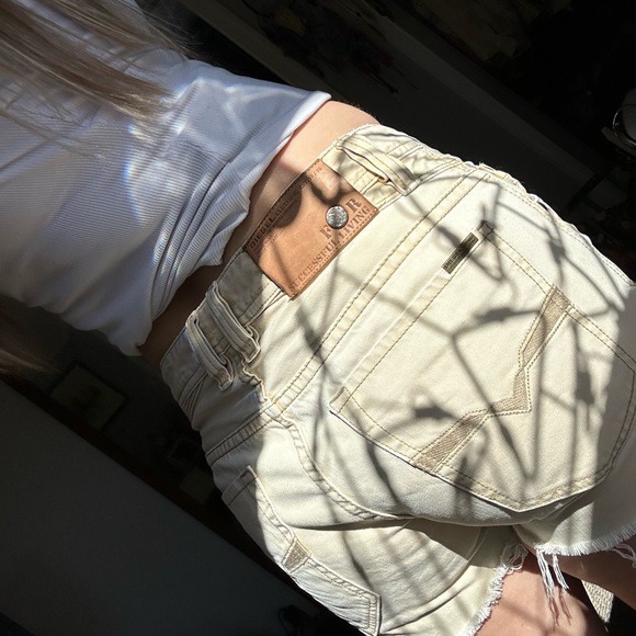 Diesel Pants - Diesel Vintage Women’s Low Rise Denim Short Pale Yellow